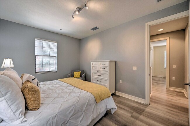 Building Photo - 9117 Chula Vista St