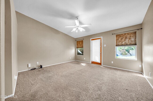 Building Photo - 5639 E Aire Libre Ave
