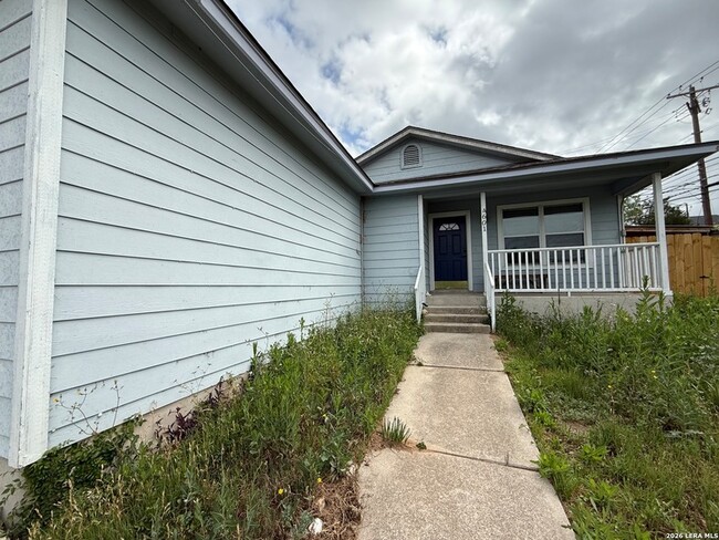 Building Photo - 4601 Bundyhill Dr