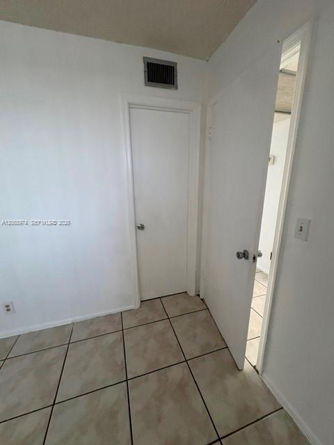 Building Photo - 9440 Poinciana Pl