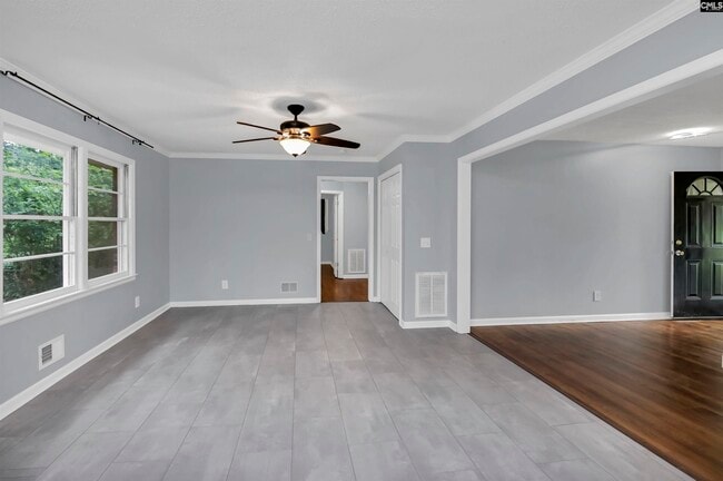 Building Photo - 237 Vincenne Rd