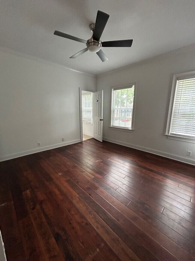 Building Photo - Captains Walk Townhouse-Available to Rent