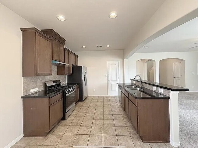Building Photo - 14239 Oro Valley Dr