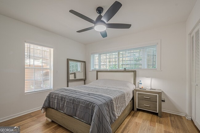 Building Photo - 2018 Bramblewood Dr NE