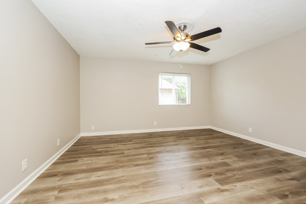 Building Photo - 252 Cedarmont Cir