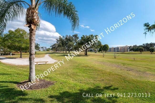 Building Photo - 3750 Pinebrook Cir