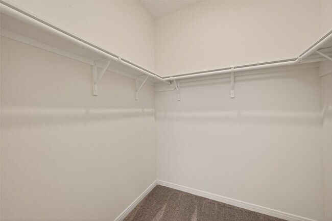 Building Photo - 814 Mustang Rdg Ter