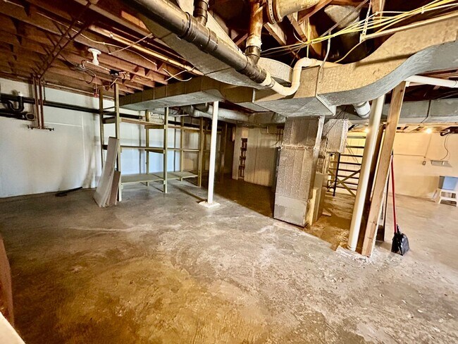 Building Photo - Amazing Home in Tahoma Terrace!