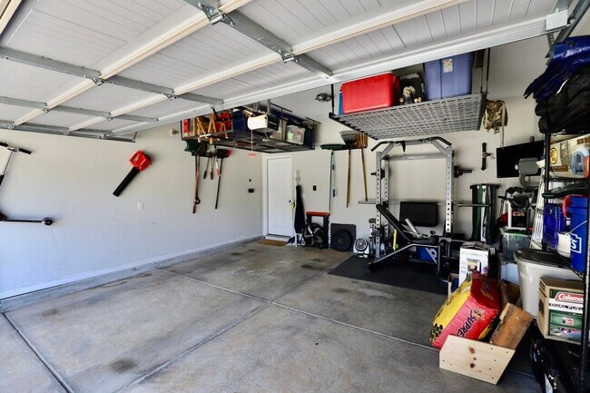 Building Photo - 545 Curlew Cir