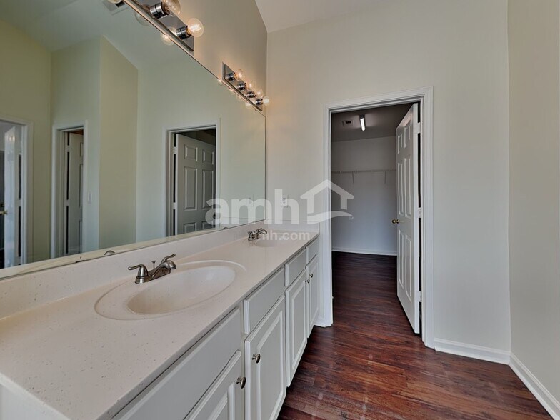 Building Photo - 14616 Asheton Creek Dr