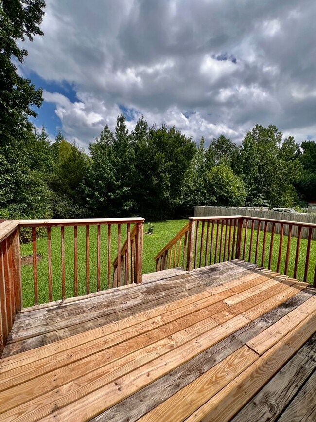 Building Photo - 407 Donna Dr