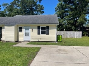 Building Photo - 210 Webb Blvd