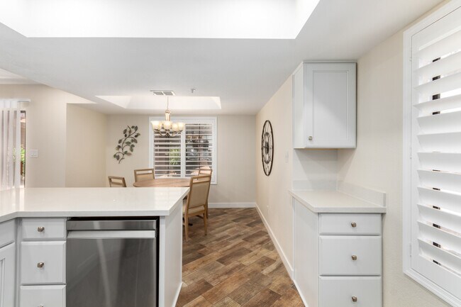 Building Photo - 9795 N 93rd Way