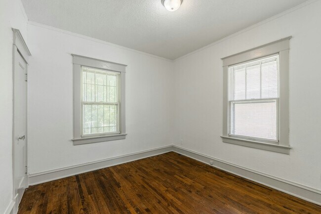Building Photo - 3542 College Ave