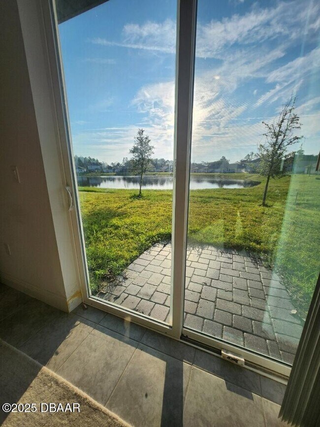 Building Photo - 112 Links Ter Blvd