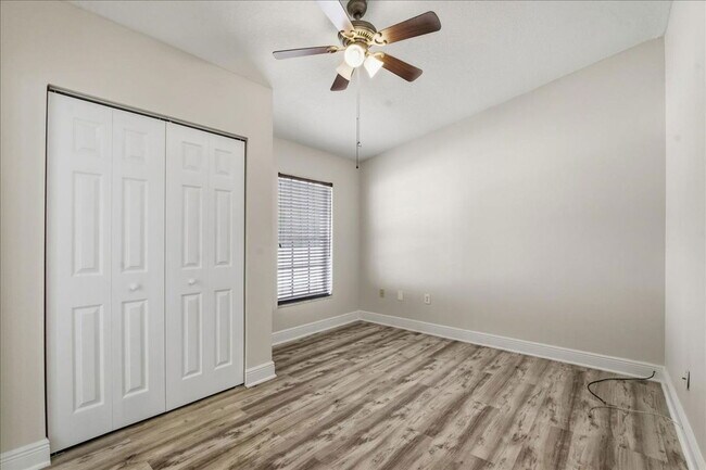 Building Photo - 525 Cullaro Ln