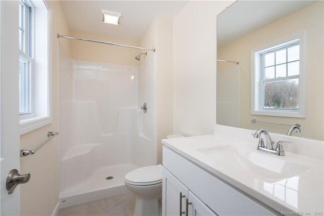 Building Photo - 28 Woodside Dr