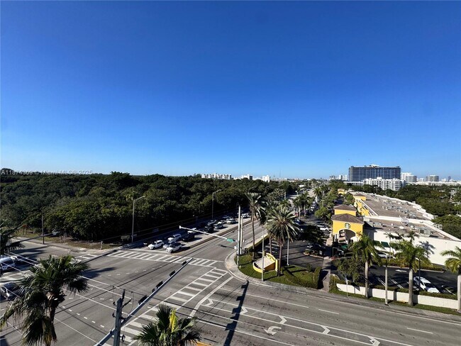 Building Photo - 13499 Biscayne Blvd