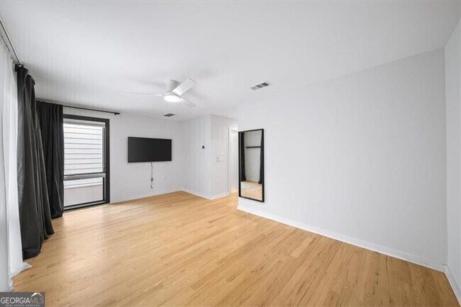 Building Photo - 1364 Rietveld Row NW