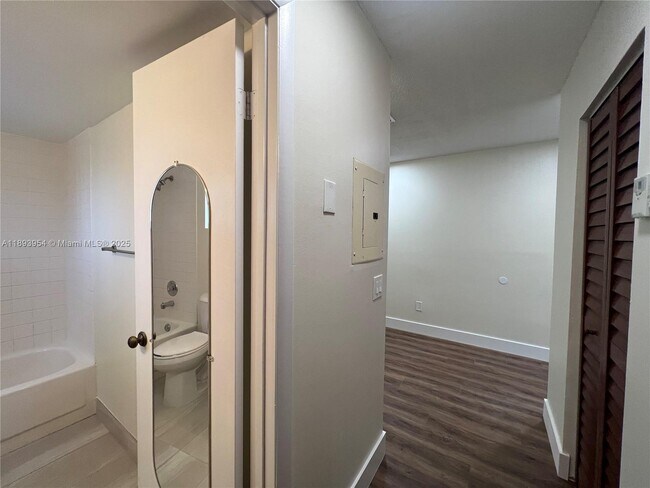 Building Photo - 21121 SW 85th Ave