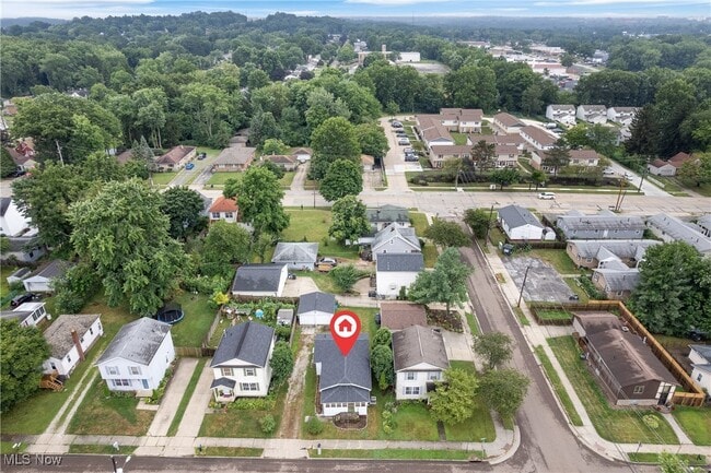 Building Photo - 1056 Belden Ave