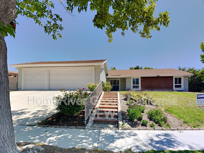 Primary Photo - 2862 Hillman St