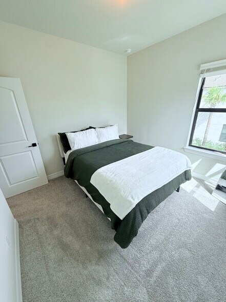Building Photo - 4408 Appleton Cir W