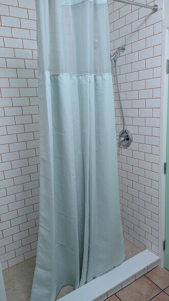 Building Photo - 1335 Churchill Rd