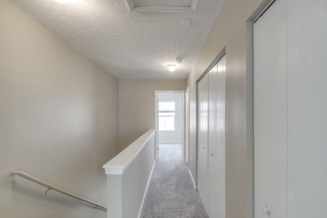 Building Photo - 1006 Halifax Ln