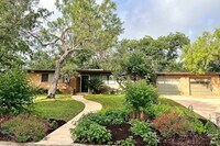 Building Photo - 118 Shannon Lee St