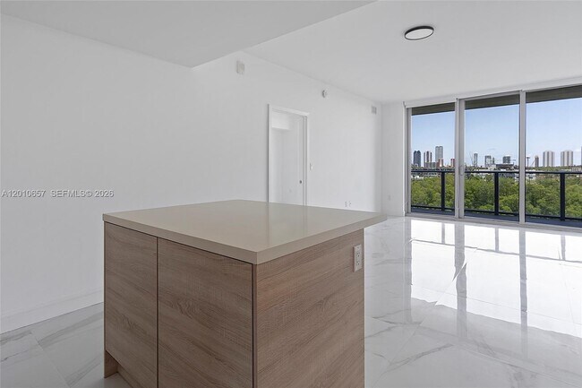 Building Photo - 16385 Biscayne Blvd