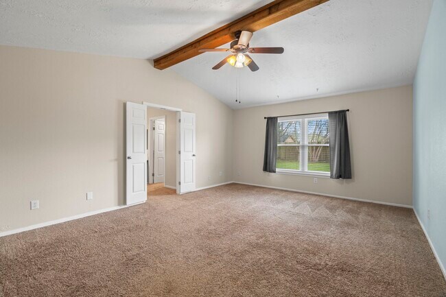 Building Photo - 304 Old Course Dr