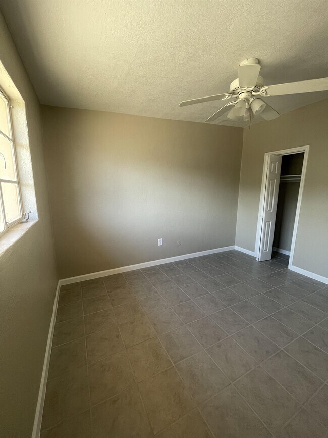 Building Photo - 4212 Manzana Ave