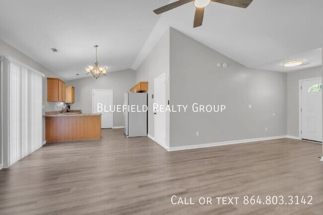 Building Photo - 106 Pine Needle Rd