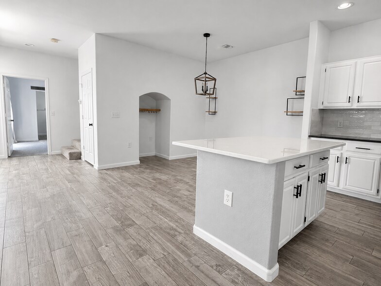 Building Photo - 3221 N 37th St