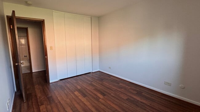 Building Photo - 835 Judson Ave