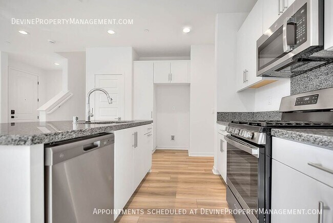 Building Photo - 7030 Aloe Ln