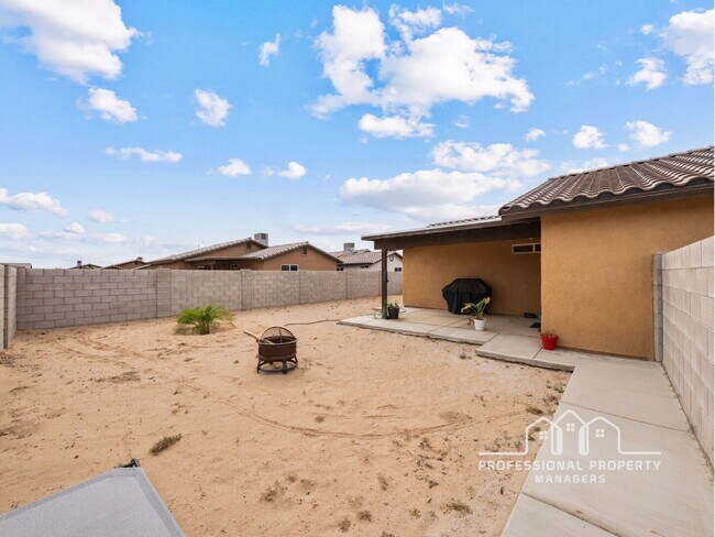 Building Photo - 3-bedroom, 2-bathroom home in Trail Estates