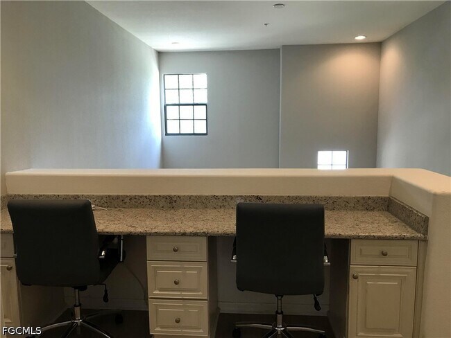 Building Photo - 11875 Izarra Way