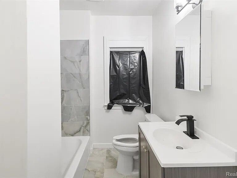 Building Photo - 2509 Gladstone St