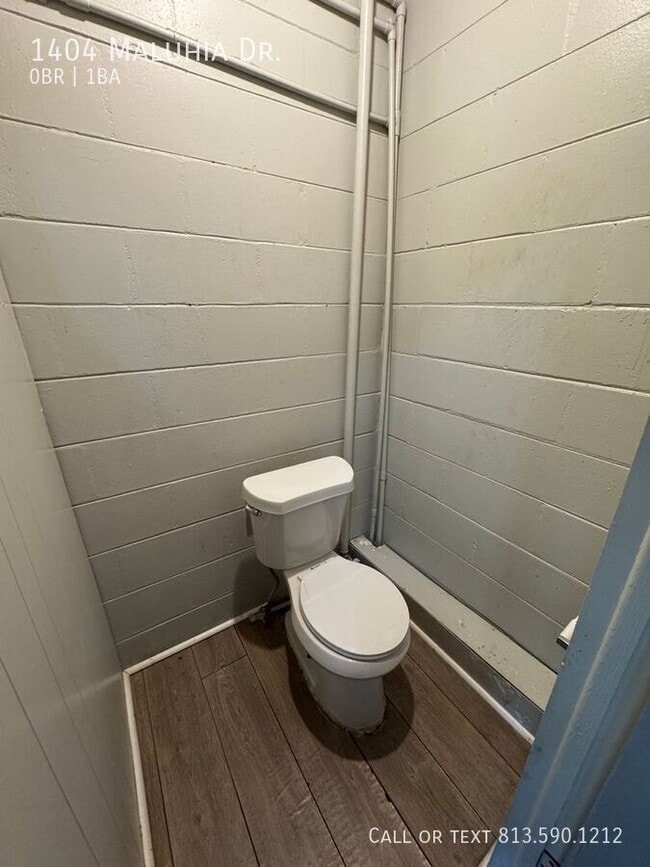 Building Photo - 1404 Maluhia Dr