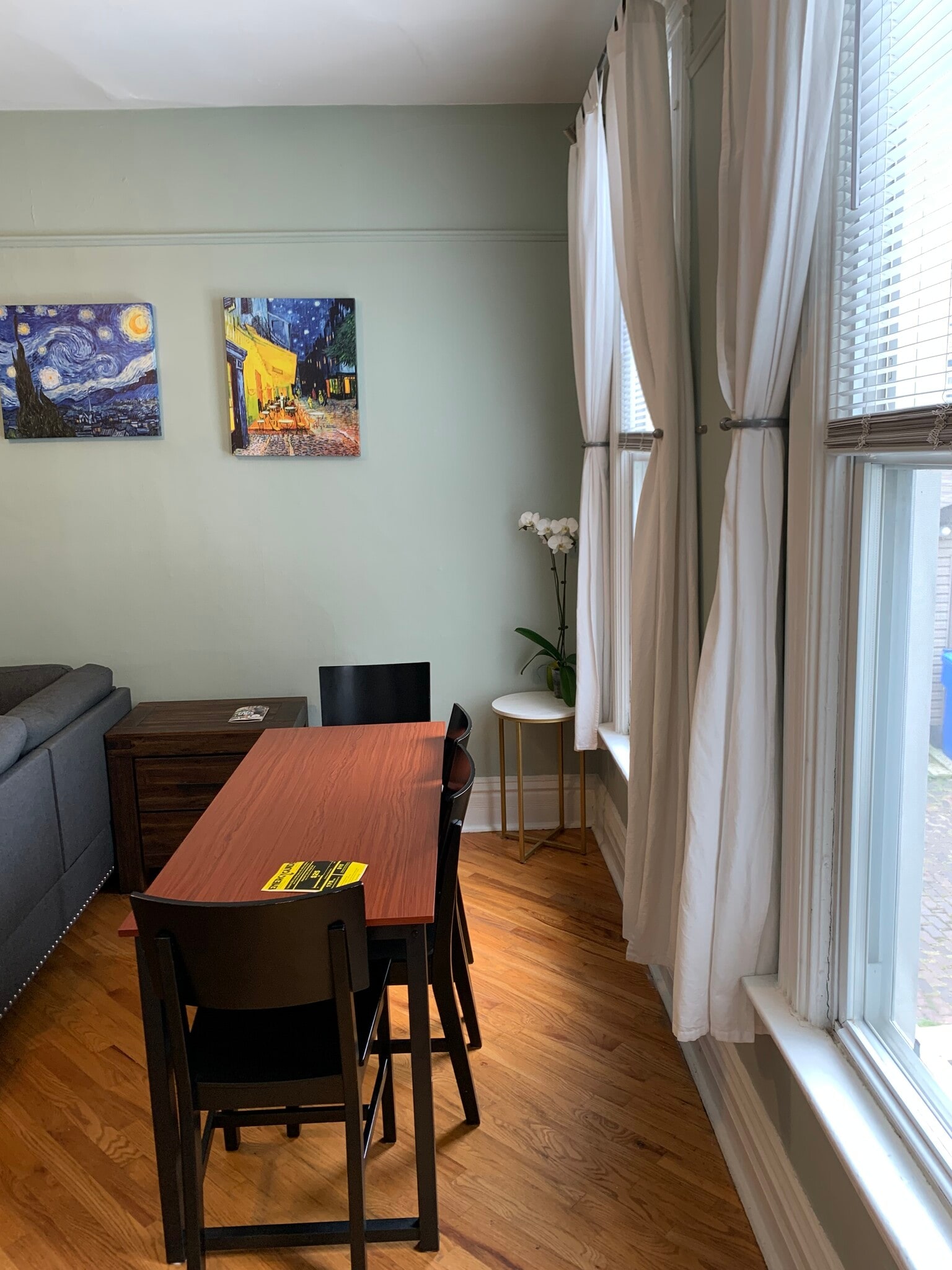 Dining Area - 3015 N Clifton Ave