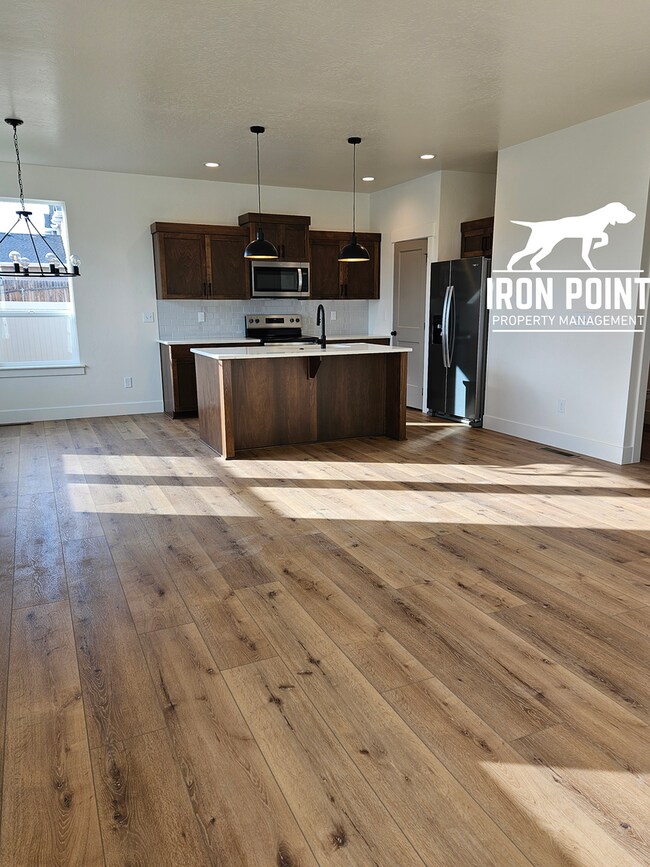 Building Photo - Brand New, Never-Lived-In 3-Bed, 2.5-Bath Townhome in Caldwell - One Month Free with Move-In by 3/15