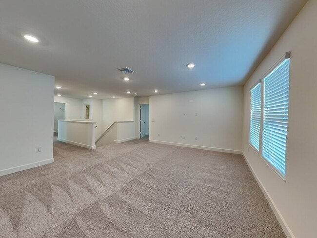 Building Photo - 3071 Sanctuary Dr