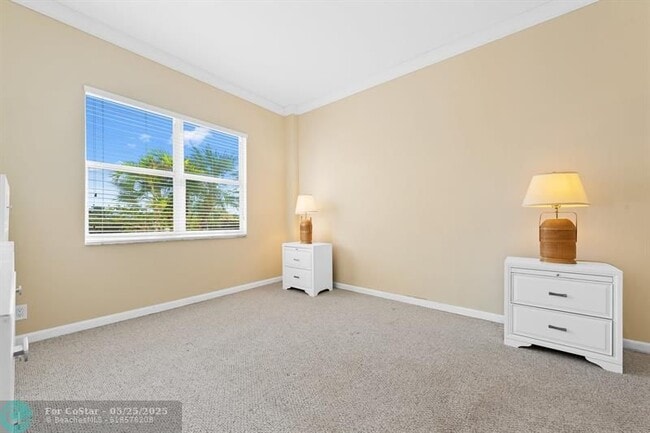 Building Photo - 1 Las Olas Cir