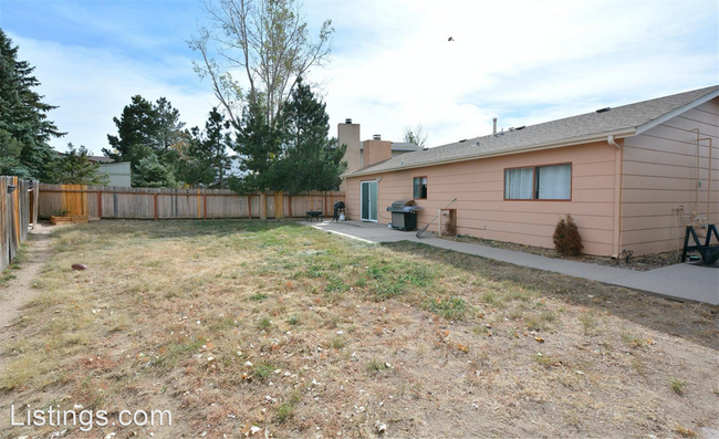 Building Photo - 3 br, 1 bath House - 8195 Freemantle Dr