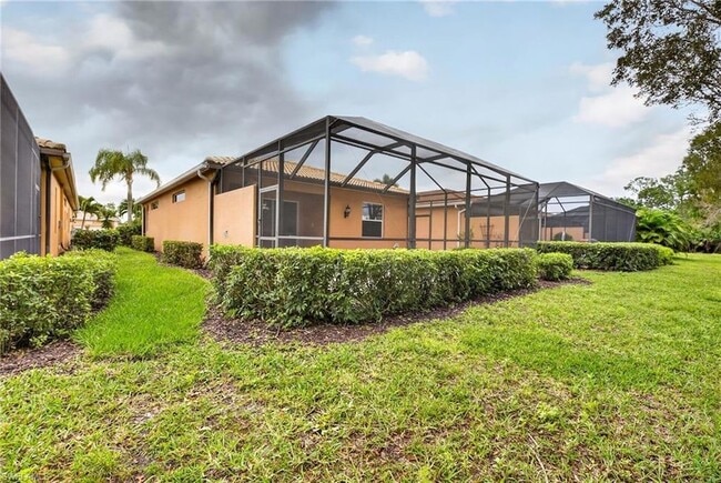 Building Photo - 15257 Cortona Way