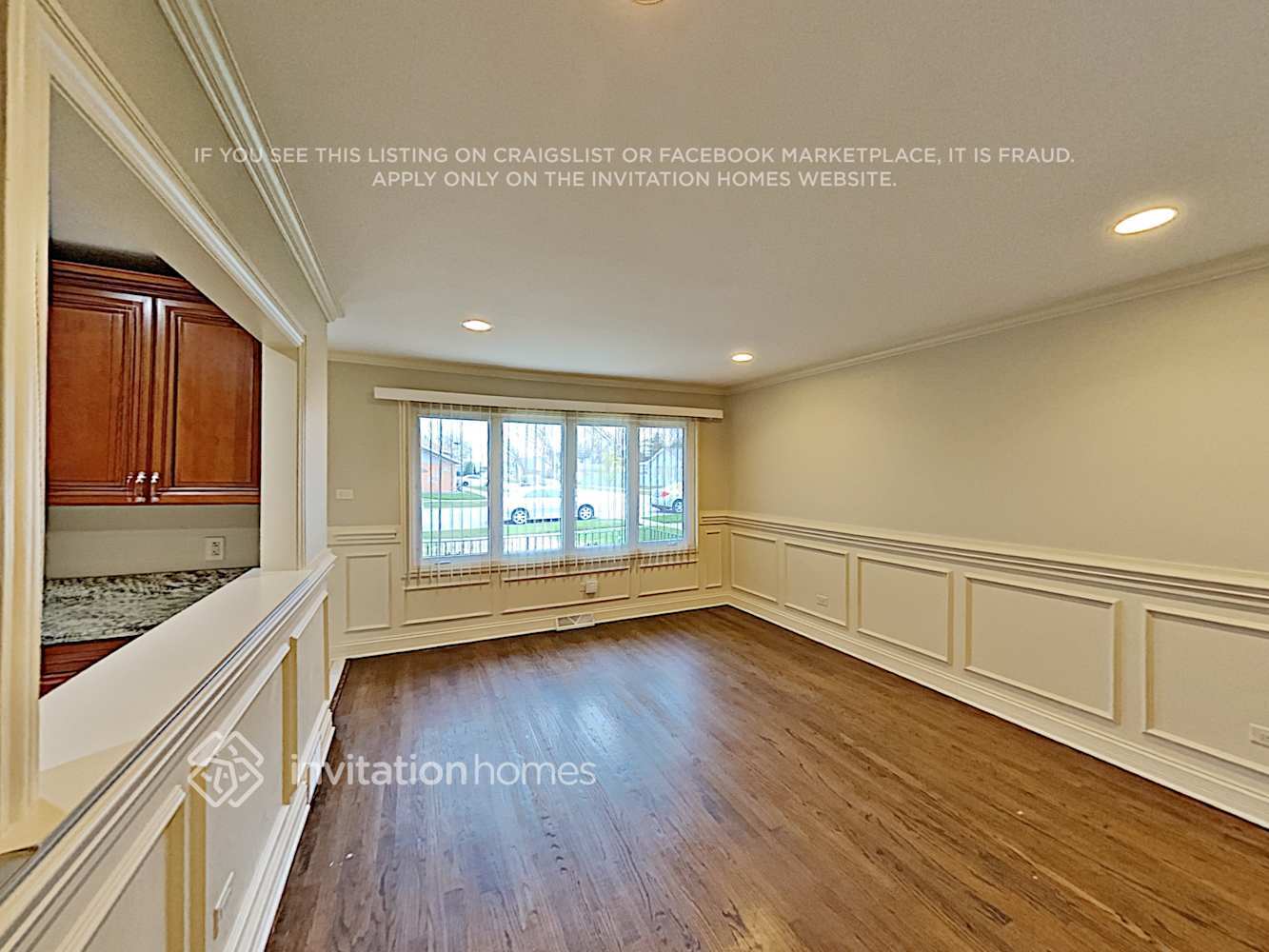 Building Photo - 7522 S Lockwood Ave