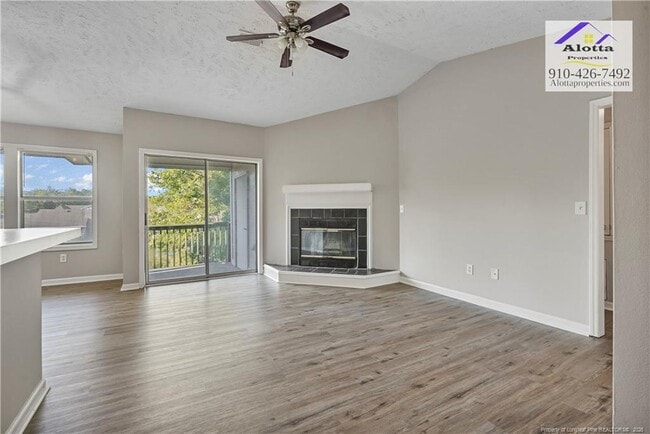 Building Photo - 6800 Willowbrook Dr