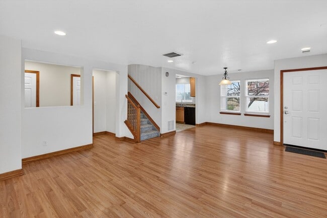 Building Photo - 1226 S Quintero Ct